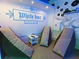 White bar, бар